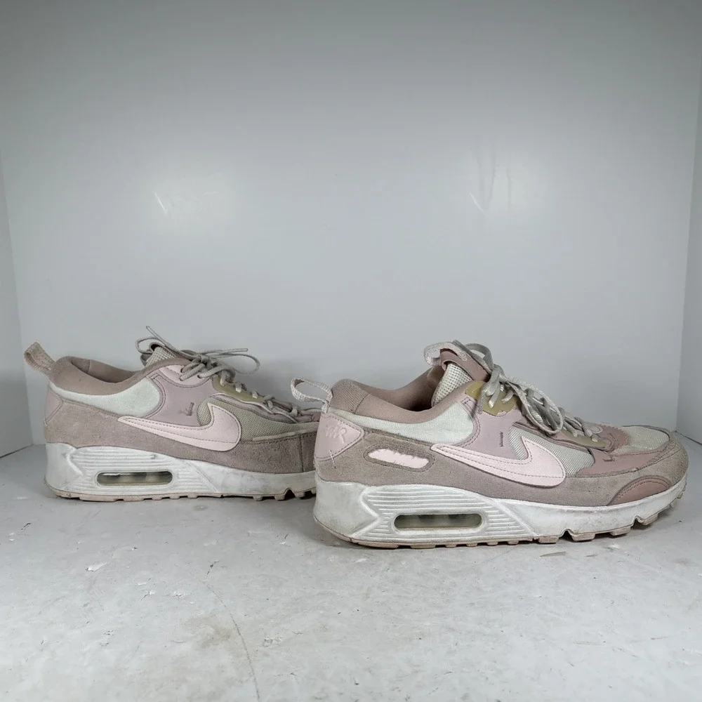 Size 9.5 Nike Air Max 90 Futura Summit White Barely Rose DM9922-104‎